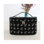 Kosmeetikakott Black white beauty bag