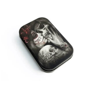 Karp Skull kiss box