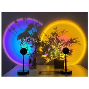 Projektori lamp päikeseloojang ja -tõus imitatsiooniga